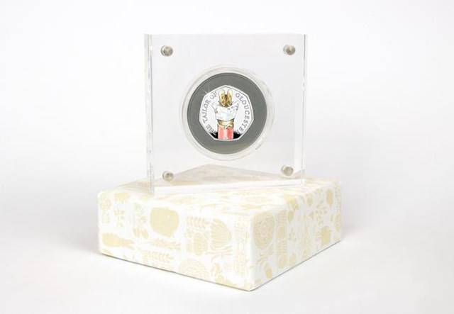 NEW Beatrix-Potter-2017-Tailor-of-Gloucester-in-Acrylic-with-Box.jpeg