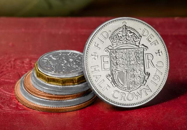 1970 Coin Set (Proof002) Lifestyle 02