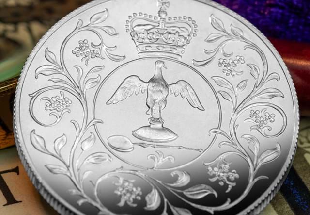 1977 Silver Jubilee Crown Lifestyle 05