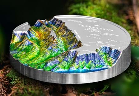 Expertly crafted from 5oz of Pure Silver, The Hawaii Topography coin features impressive levels of detail and dimension thanks to Smartminting Technology.