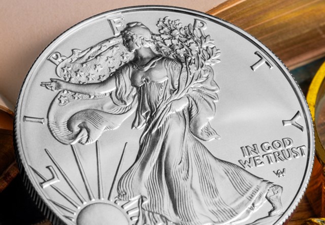 2025 US Silver Eagle 1Oz Coin Lifestyle 04