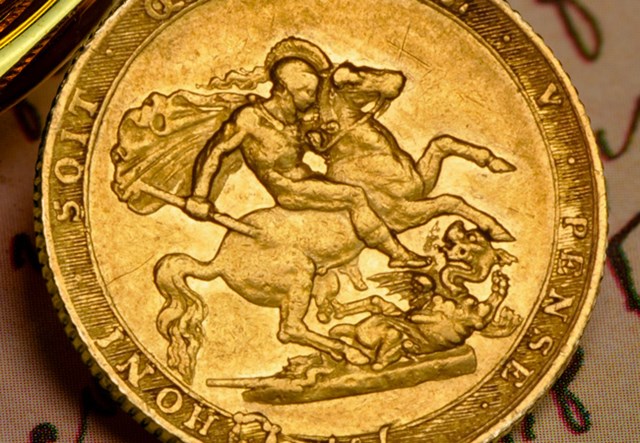 George III 1820 Gold Sovereign Lifestyle 04