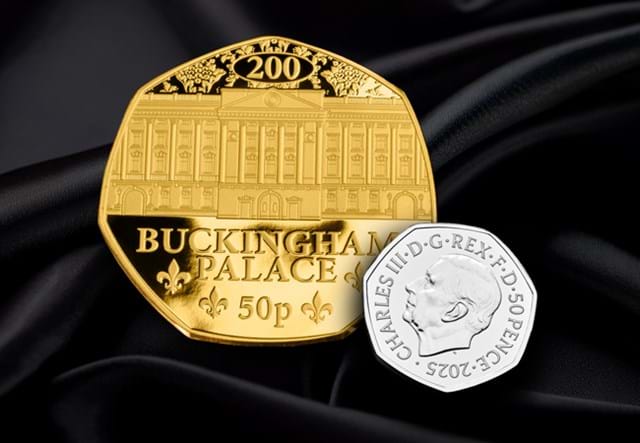 Buckingham Palace Gold 1Oz Lifestyle 02