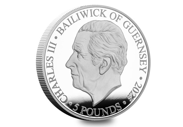 Queen Mother 125Th Birthday Silver Proof £5 Coin Obverse