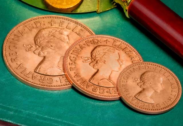 First And Last Of Pre Decimal Coinage Set Lifestyle 05