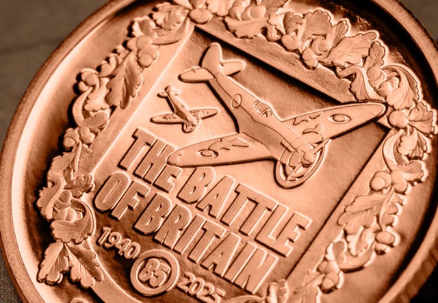 Battle Of Britain Gold Sovereign Lifestyle 03