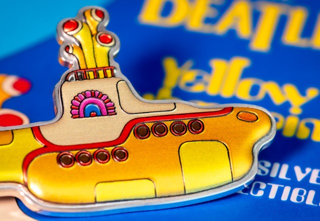 2024 Beatles Yellow Submarine Silver 1Oz Lifestyle 04
