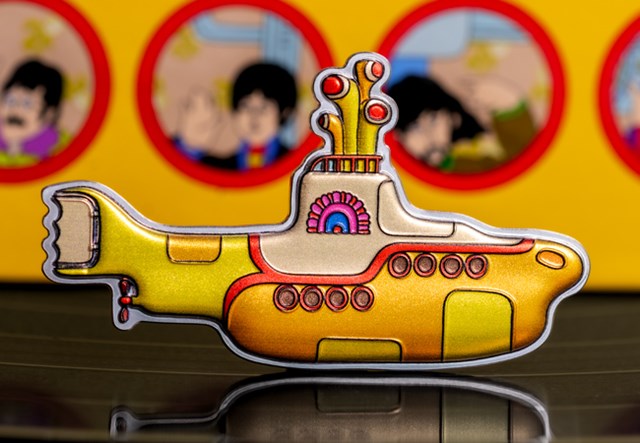 2024 Beatles Yellow Submarine Silver 1Oz Lifestyle 05