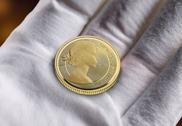 2025 UK Portraits Of A Queen Elizabeth II The First Effigy BU Silver Piedfort Gold £5 Product Images 16