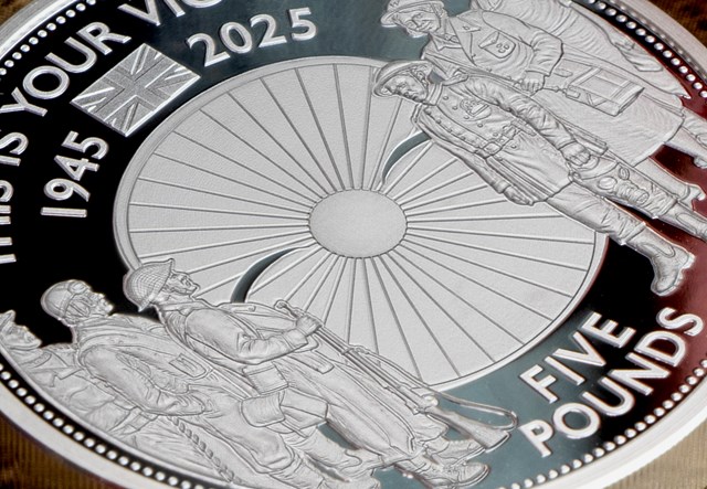 2025 Poppy £5 Lifestyle 5