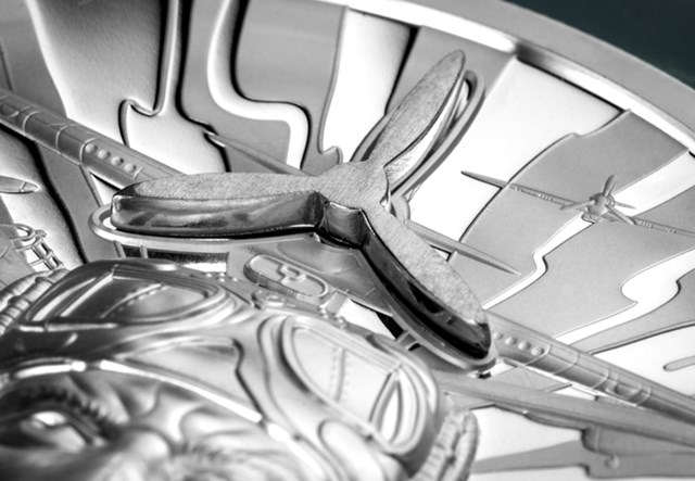 2025 Battle Of Britain Silver 5Oz Masterpiece Lifestyle 04