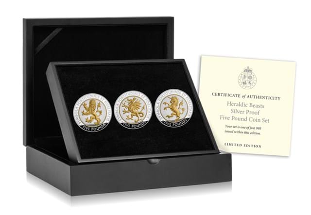 Heraldic Beasts Silver £5 Set Box Shot