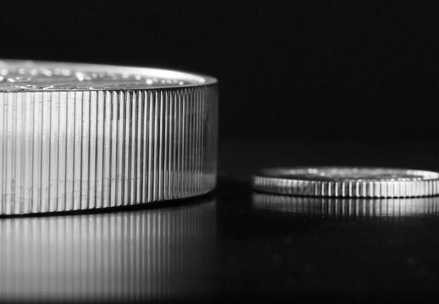 St Pauls Cathedral Sculptors Brass 10P Comparison Thickness Product