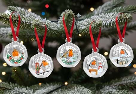 This Christmas Bauble Coin Set features all five of the 2025 Christmas Robin 50ps. Each coin comes in a bauble capsule that means you can hang each one on your Christmas tree.